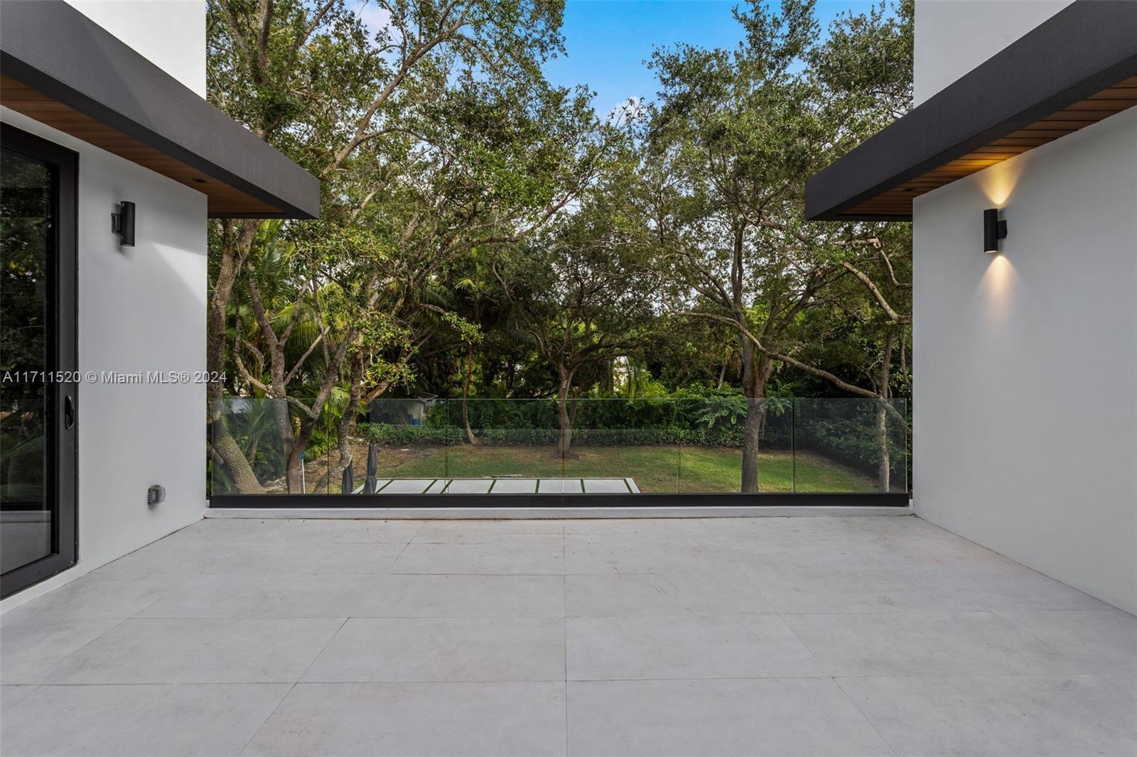 7635 Southwest 72nd Avenue Miami, FL 33143 - Photo 41 of 75
