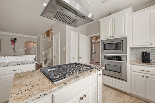 $749,000 | 2811 Northwood Street, Grapevine, TX 76051