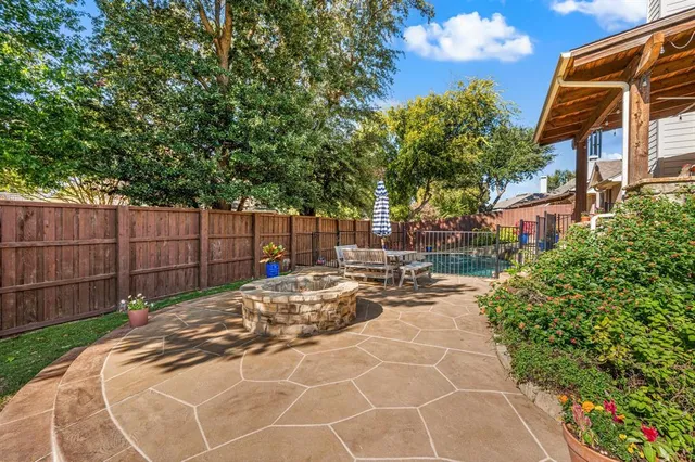 $749,000 | 2811 Northwood Street, Grapevine, TX 76051