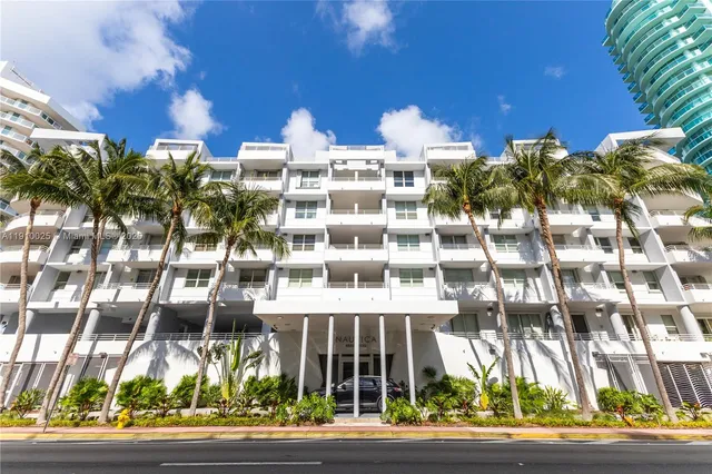 $3,200 | 5970 Indian Creek Drive, Unit 405, Miami Beach, FL 33140