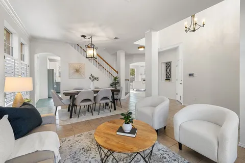 $685,000 | 8213 Cheno Cortina Trail, Austin, TX 78749