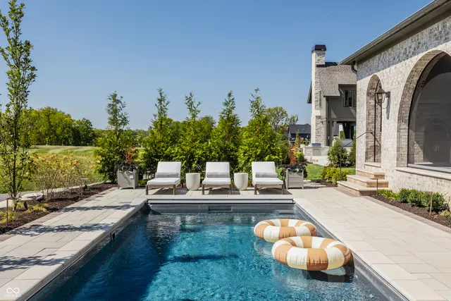 $4,250,000 | 1461 Chatham Rdg Court, Westfield, IN 46074