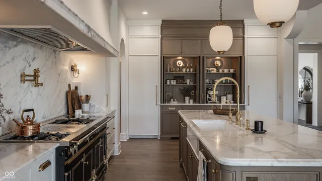 $4,250,000 | 1461 Chatham Rdg Court, Westfield, IN 46074