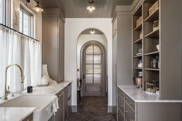 $4,250,000 | 1461 Chatham Rdg Court, Westfield, IN 46074