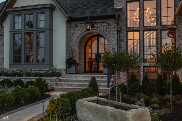 $4,250,000 | 1461 Chatham Rdg Court, Westfield, IN 46074