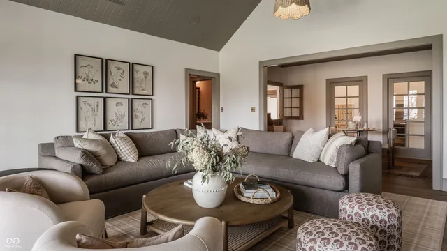 $4,250,000 | 1461 Chatham Rdg Court, Westfield, IN 46074