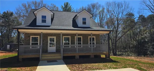 $350,000 | 5058 Shattalon Drive, Winston-Salem, NC 27106