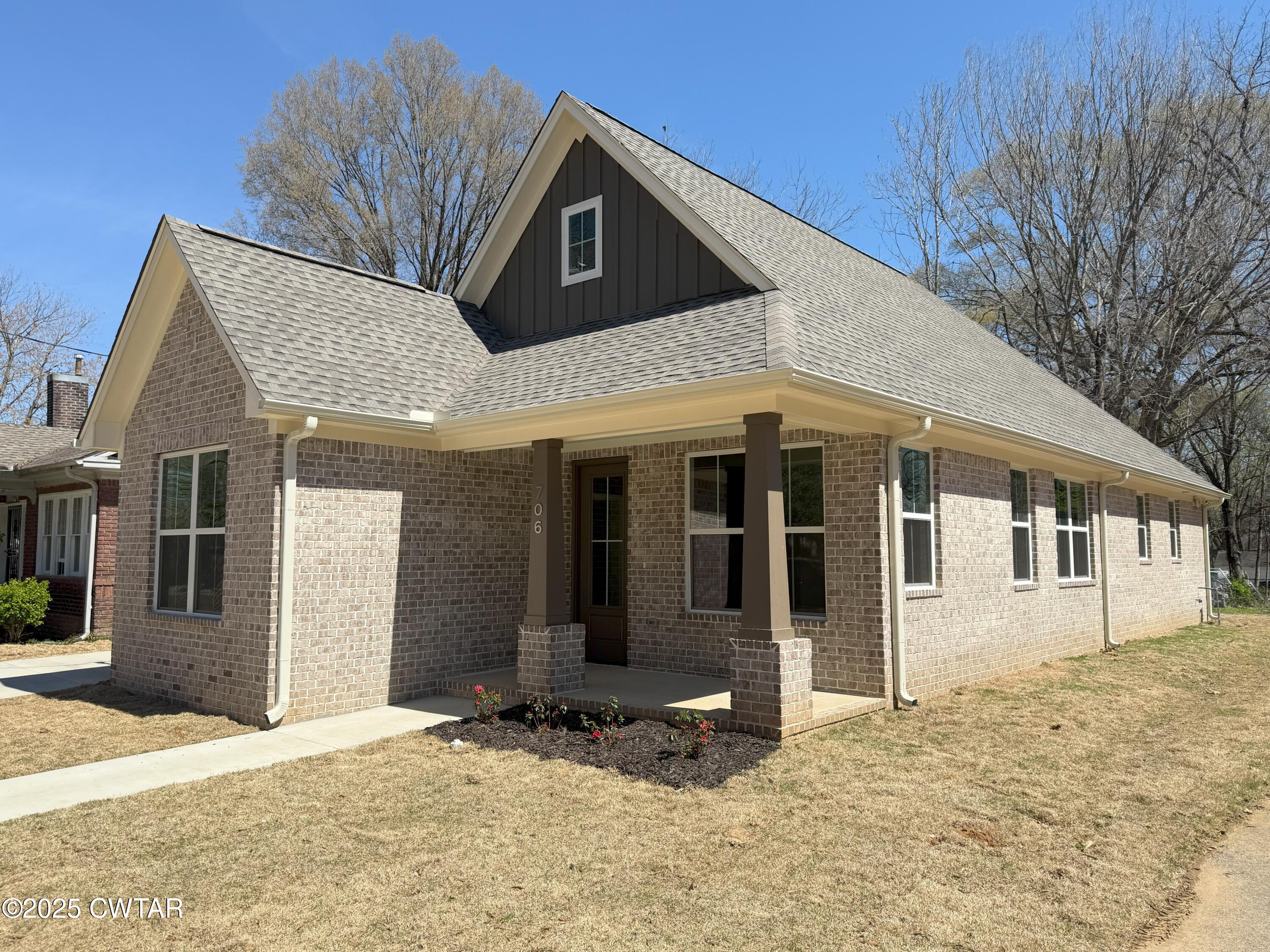 706 Lambuth Boulevard Jackson, TN 38301 - Photo 2 of 20 706 Lambuth - South Elevation