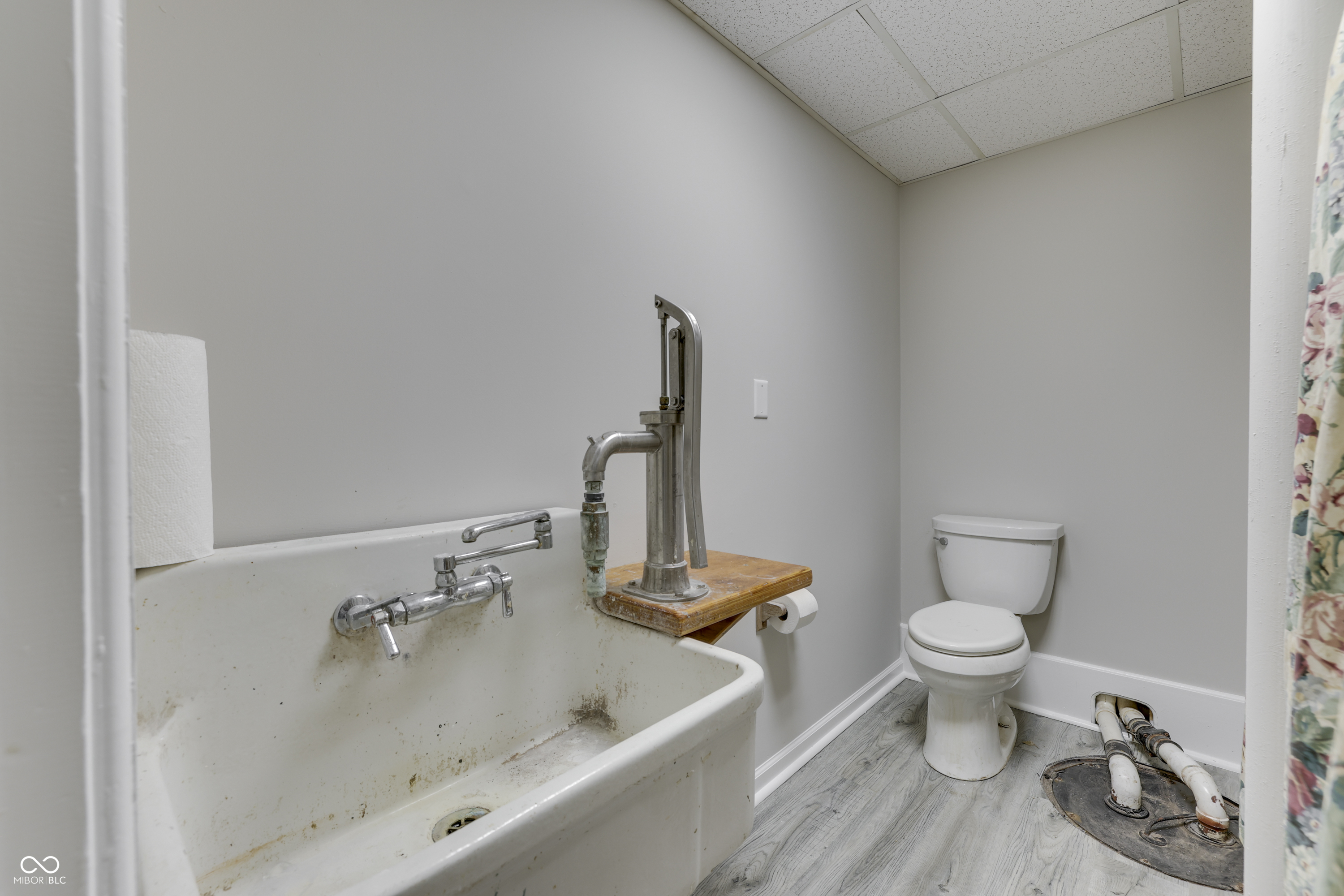 8603 Bluff Road Indianapolis, IN 46217 - Photo 54 of 123 Gallery Image 54