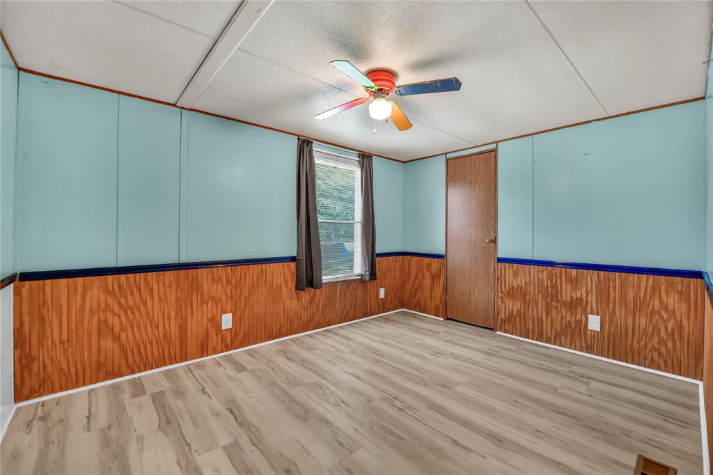 1933 Carter Road Springtown, TX 76082 - Photo 21 of 33 Gallery Image 21