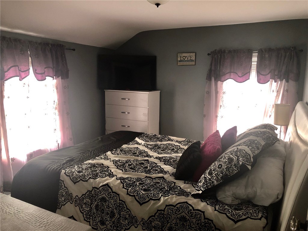 10 Westbrook Road Warwick, RI 02886 - Photo 11 of 20 Gallery Image 11