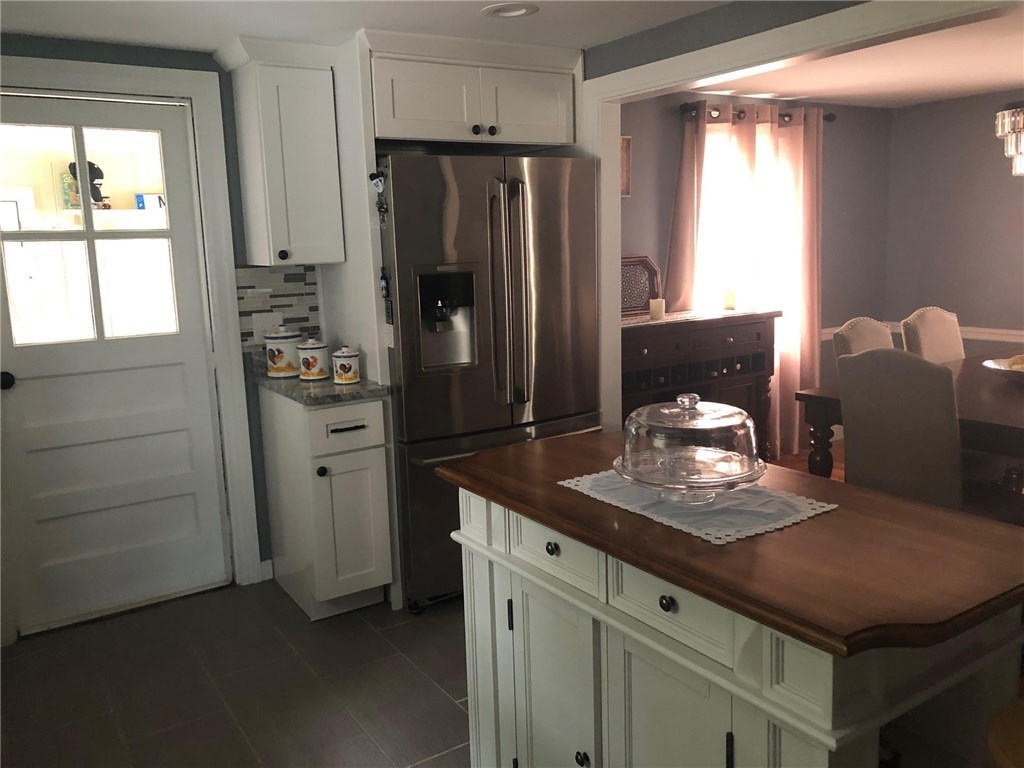 10 Westbrook Road Warwick, RI 02886 - Photo 8 of 20 Gallery Image 8