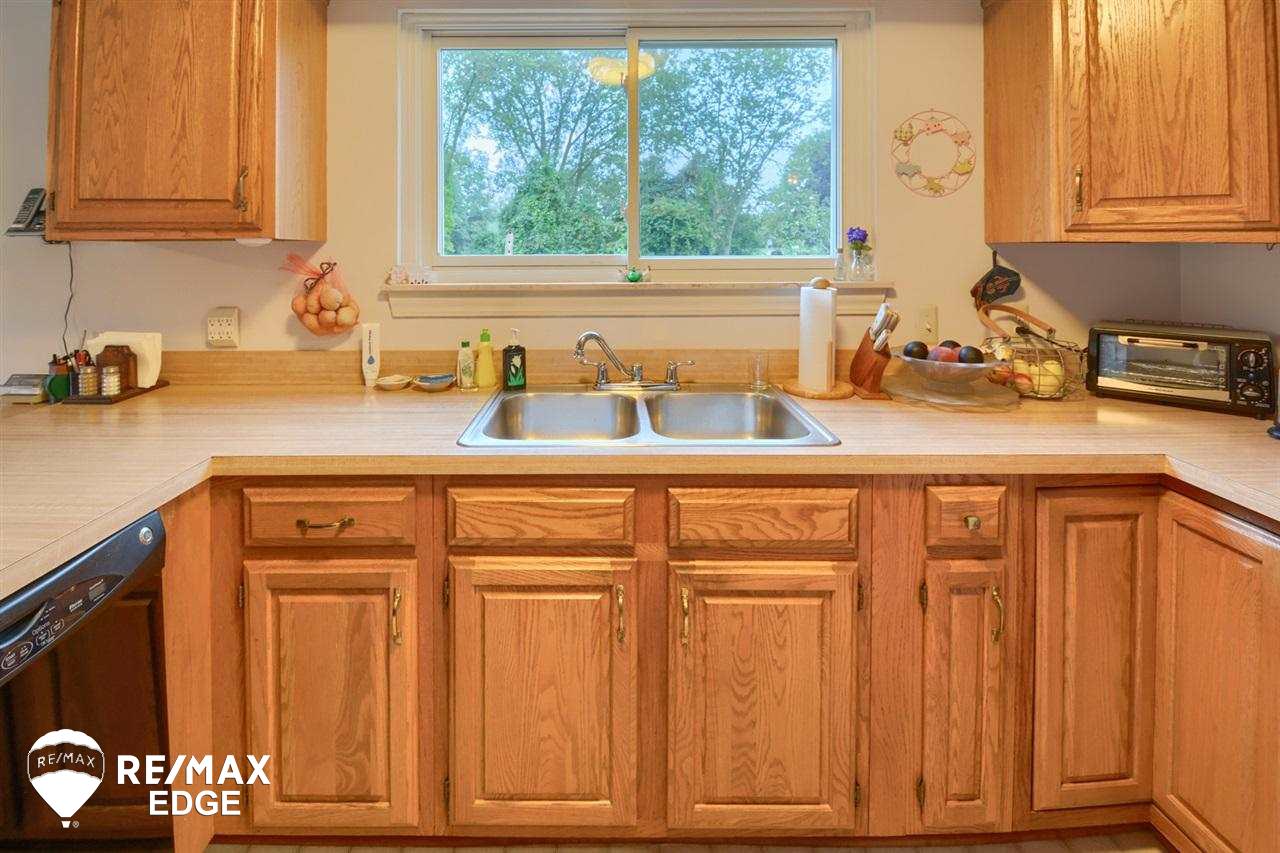 1351 School Road Rochester Hills, MI 48307 - Photo 13 of 34