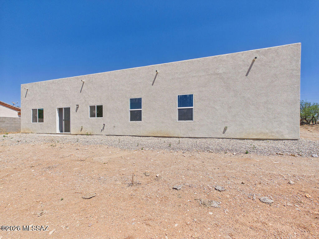 1731 Circulo Bahia Rio Rico, AZ 85648 - Photo 3 of 23 CAM06457G6-PR0031-STILL004