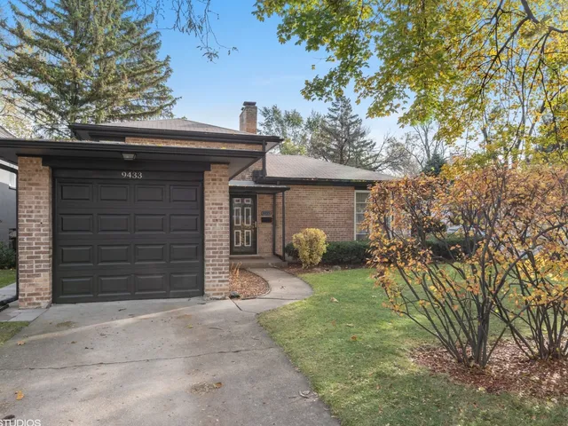 $529,900 | 9433 Lincolnwood Drive, Evanston, IL 60203