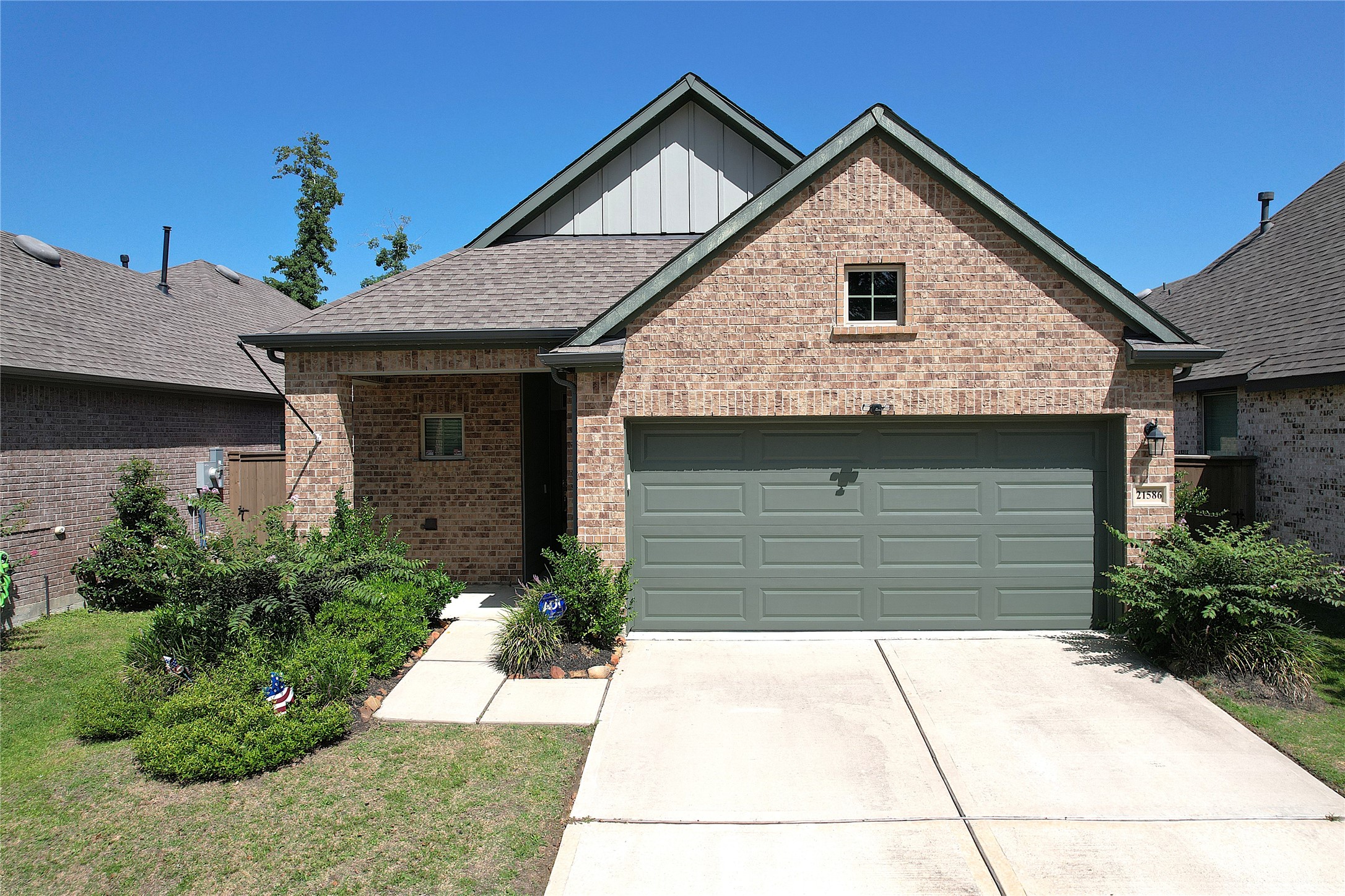 21586 Jordan Pond Ridge Porter, TX 77365 - Photo 1 of 30 Come See 21586 Jordan Pond Ridge, Porter, TX 77365- has everything you want!