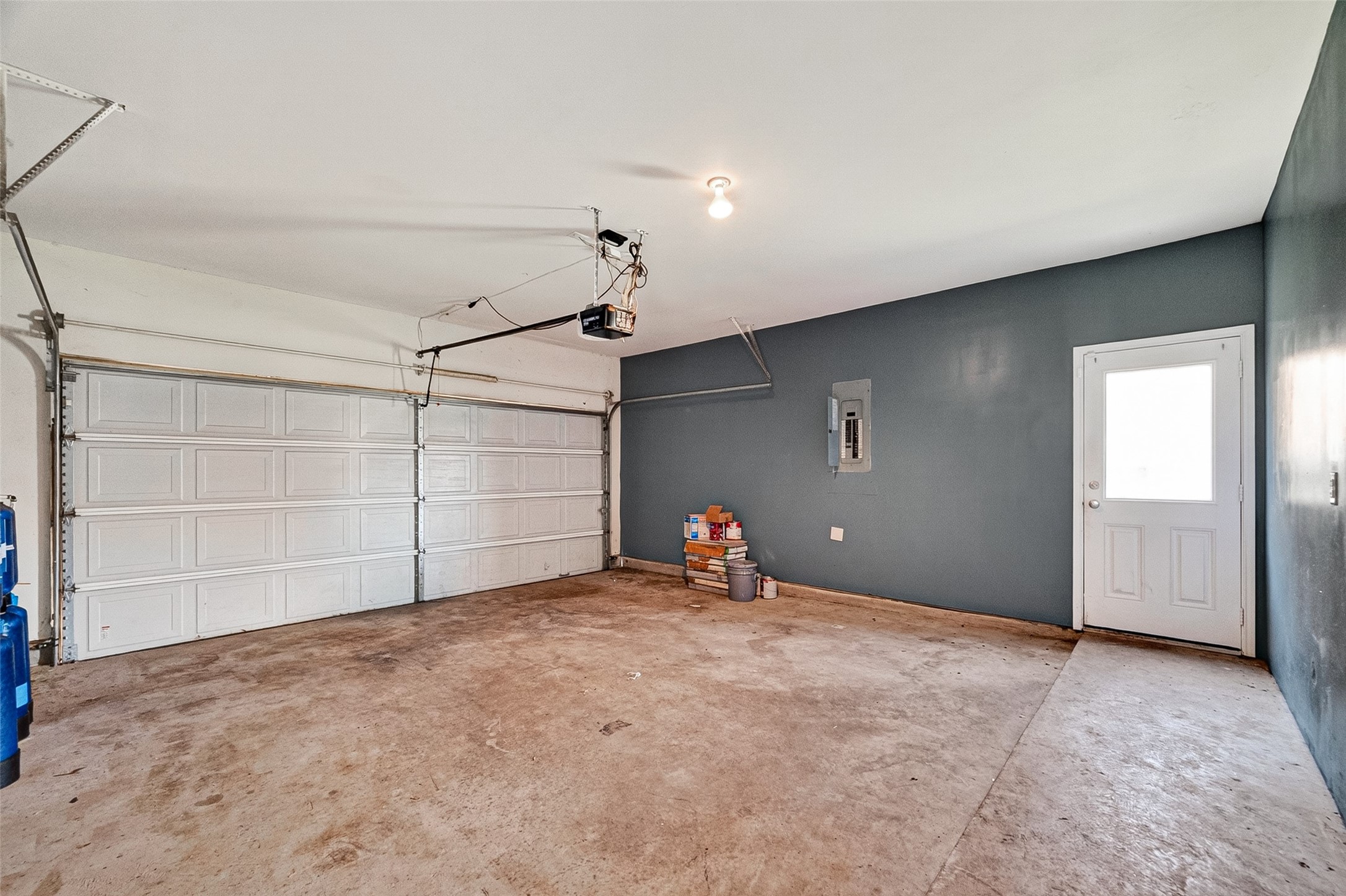 2702 Modano Court Fresno, TX 77545 - Photo 34 of 46 a view of empty room with ceiling fan