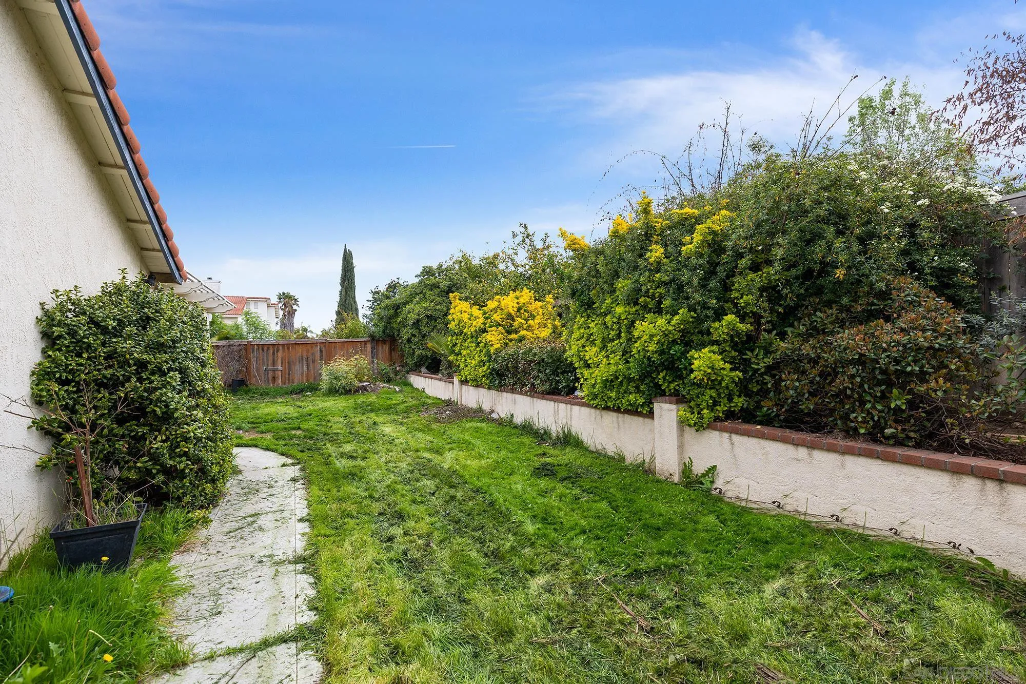 31297 Huron Street Temecula, CA 92592 - Photo 31 of 42 a view of a back yard