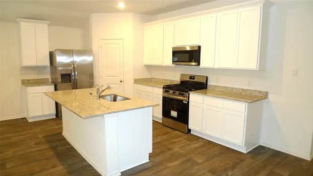 $2,100 | 3715 Zoeys Way, Fulshear, TX 77423