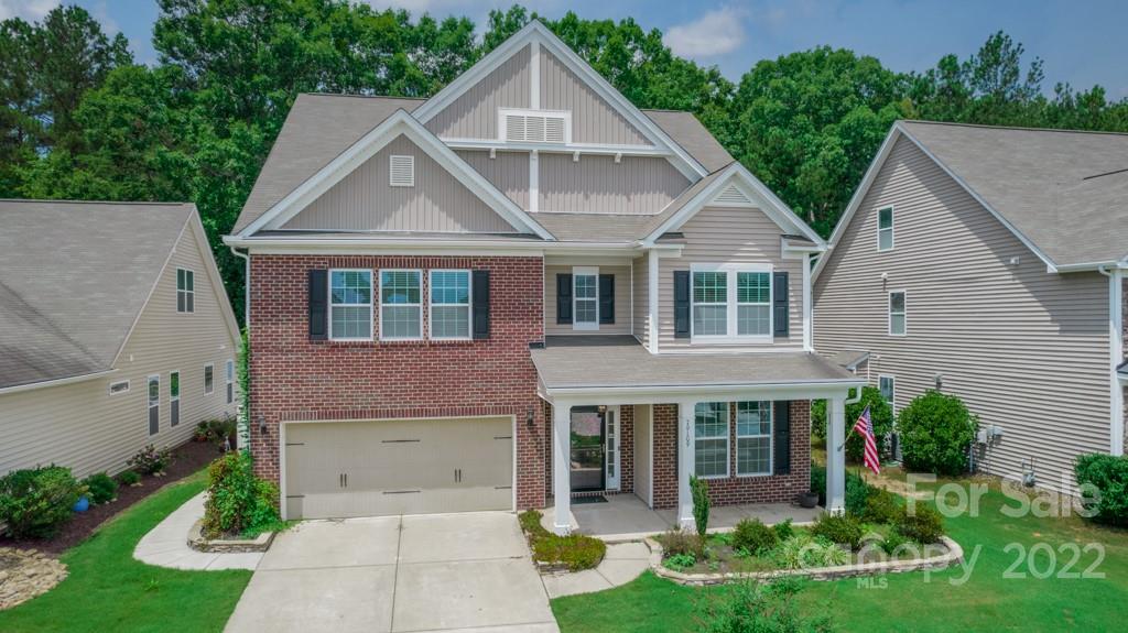 79109 Ridgehaven Road Lancaster, SC 29720 - Photo 2 of 48 a view of a yard in front of house