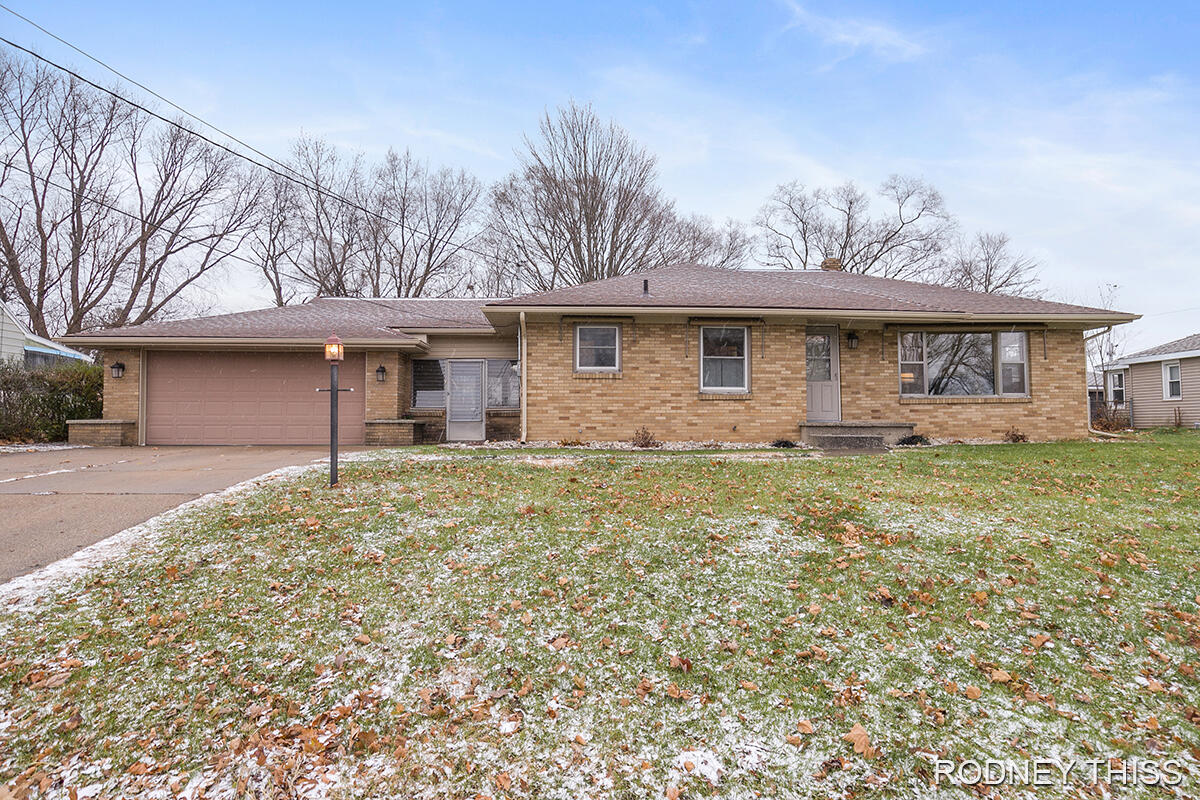 2724 Riley Avenue Southwest Wyoming, MI 49509 - Photo 1 of 22 IMG_1000