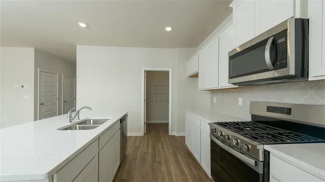 $439,800 | 1591 Oakbrook Pond Place, Dacula, GA 30019