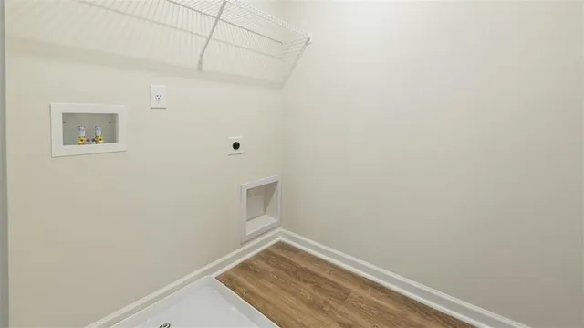 $439,800 | 1591 Oakbrook Pond Place, Dacula, GA 30019