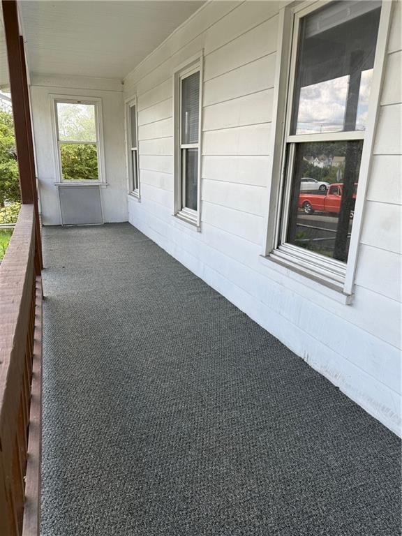 192 Elm Street Washington, PA 15301 - Photo 2 of 11 an empty room with windows