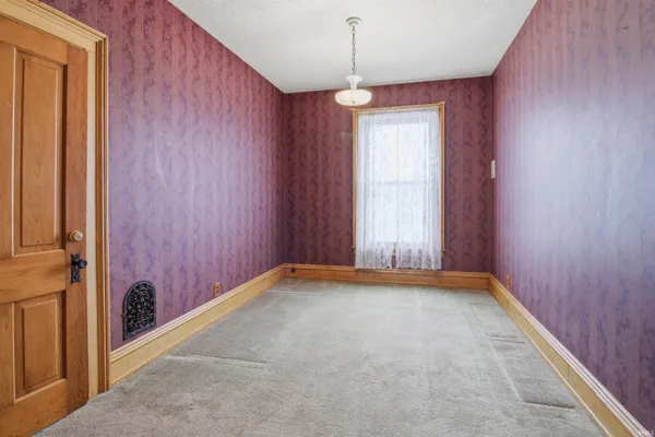 $275,000 | 220 East Washington Street, Bluffton, IN 46714