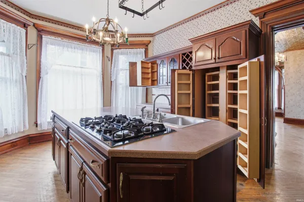 $275,000 | 220 East Washington Street, Bluffton, IN 46714