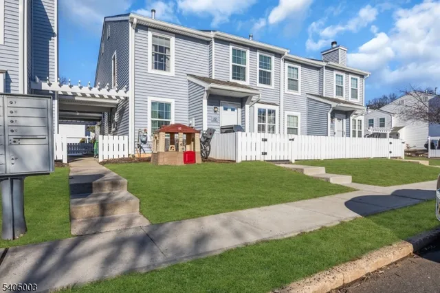 $399,000 | 82 Almond Drive, Somerset, NJ 08873