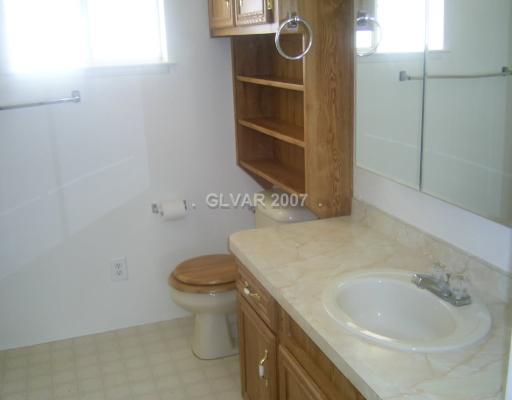 1741 West Wilson Road Pahrump, NV 89048 - Photo 8 of 8 Master Bath/Spa.