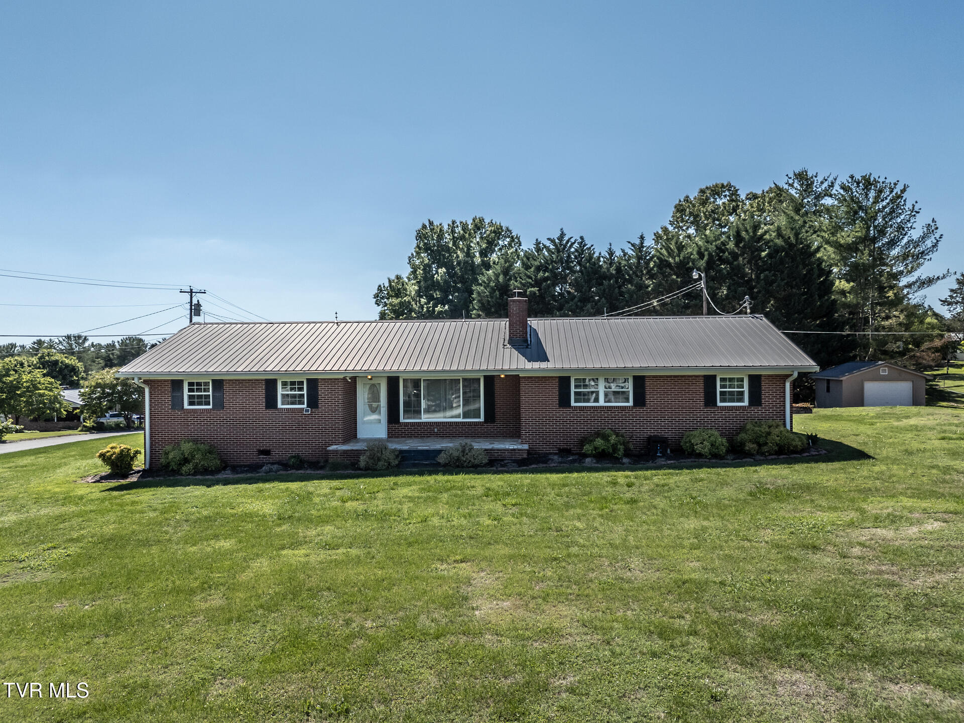 970 Sioux Trail Greeneville, TN 37743 - Photo 1 of 66 970SiouxTrailG_058
