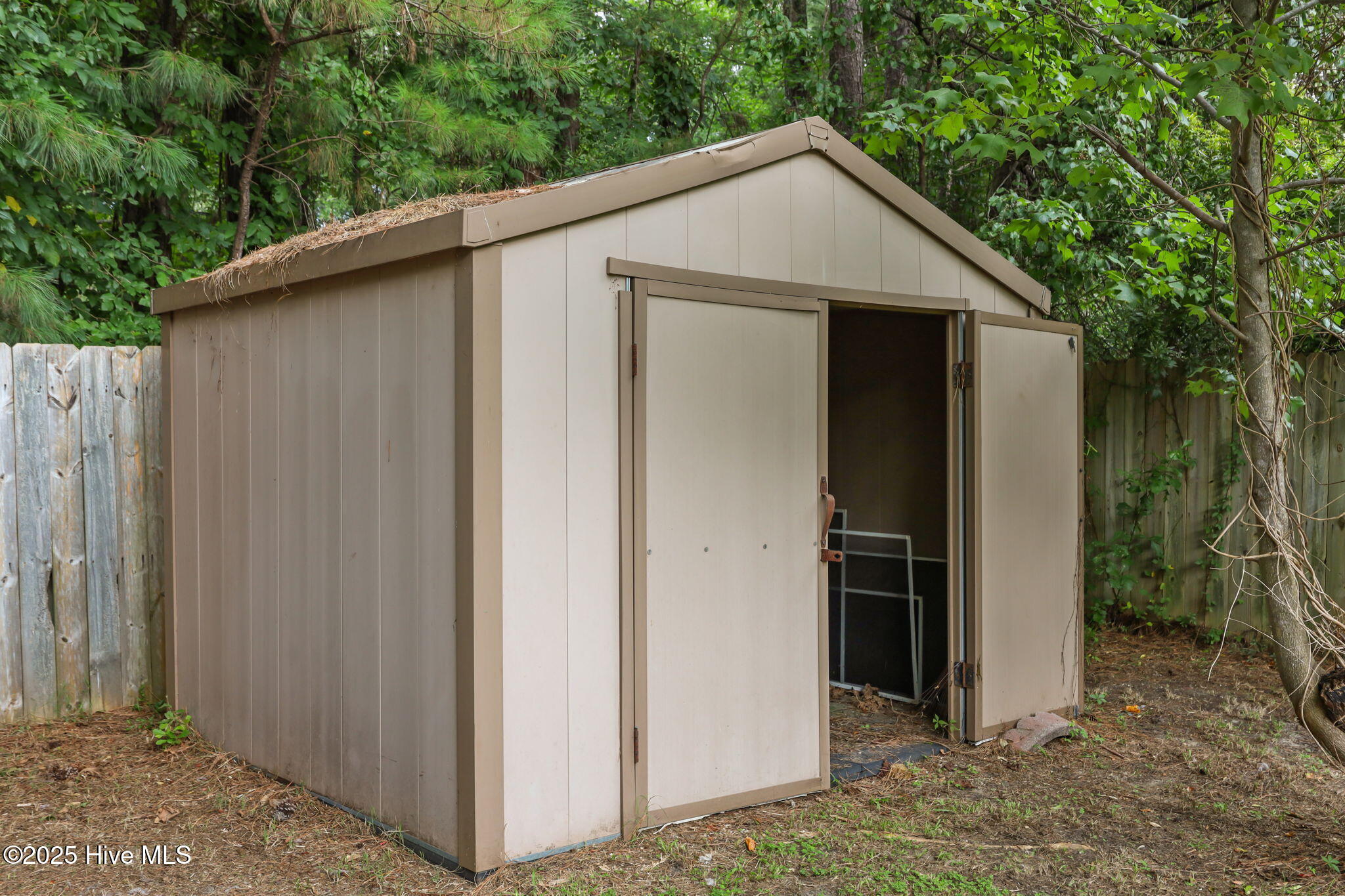 120 Winthrope Way Jacksonville, NC 28546 - Photo 19 of 24 shedbackyard