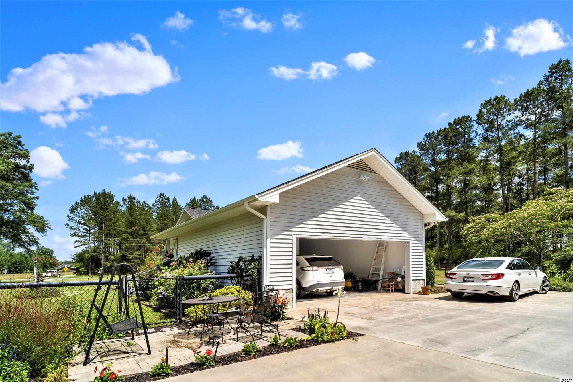 11291 Pee Dee Road South Galivants Ferry, SC 29544 - Photo 6 of 40 Gallery Image 6