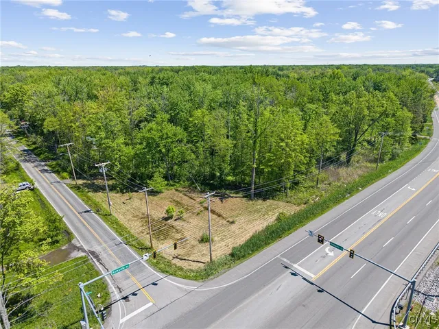 $300,000 | 6859 Kirkville Road, De Witt, NY 13057