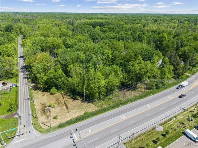 $300,000 | 6859 Kirkville Road, De Witt, NY 13057