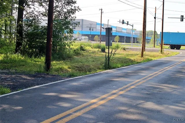 $300,000 | 6859 Kirkville Road, De Witt, NY 13057