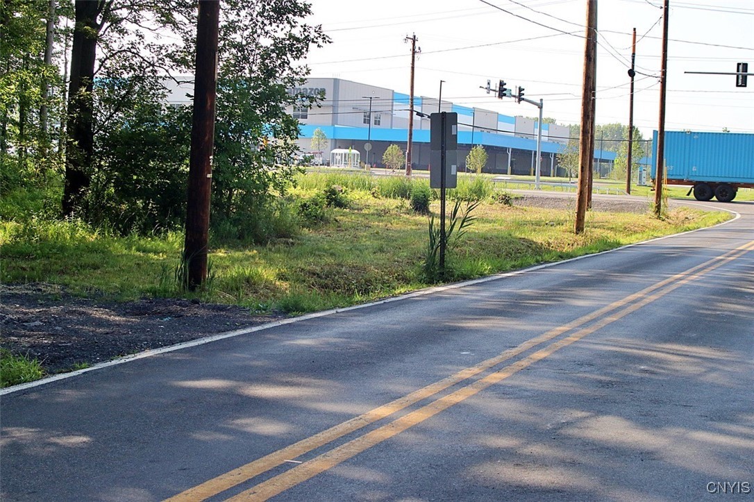 6859 Kirkville Road De Witt, NY 13057 - Photo 10 of 29