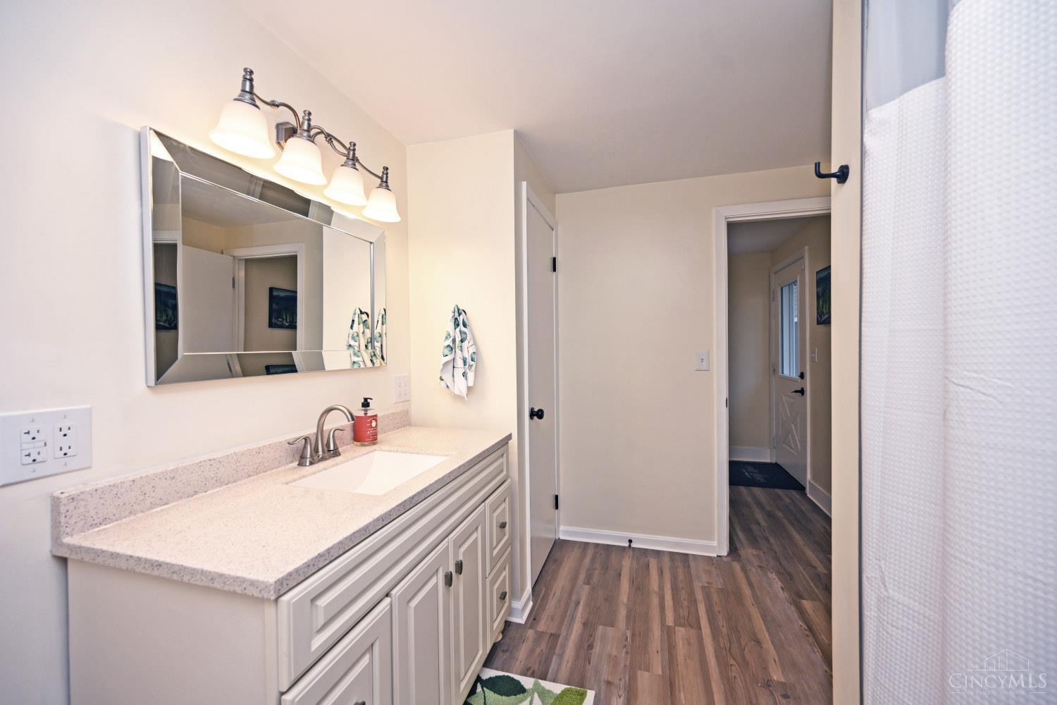 6020 Sheed Road Cincinnati, OH 45247 - Photo 20 of 44 Gallery Image 20