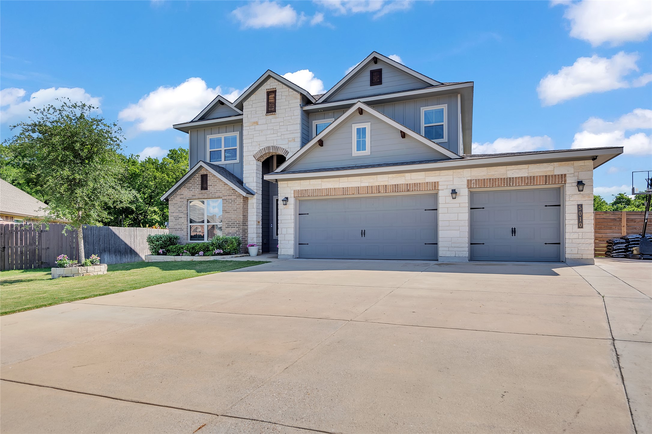 5010 Fallen Tree Drive Temple, TX 76502 - Photo 2 of 40
