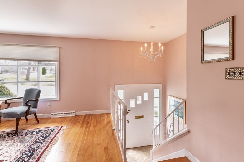 27 Kettering Road Norwood, MA 02062 - Photo 14 of 36