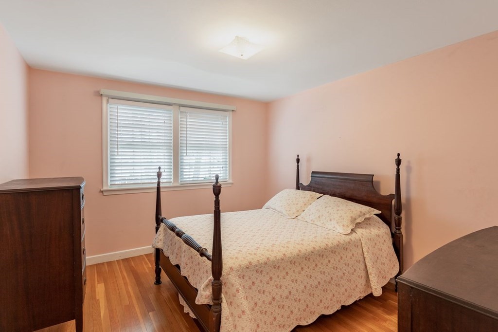 27 Kettering Road Norwood, MA 02062 - Photo 18 of 36