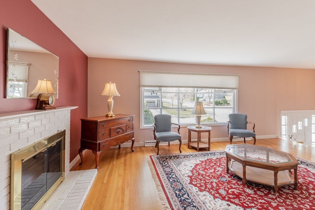 27 Kettering Road Norwood, MA 02062 - Photo 4 of 36