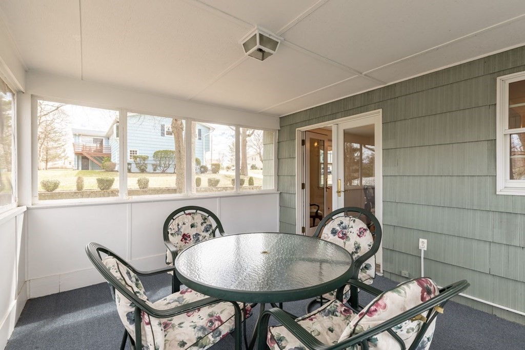 27 Kettering Road Norwood, MA 02062 - Photo 8 of 36