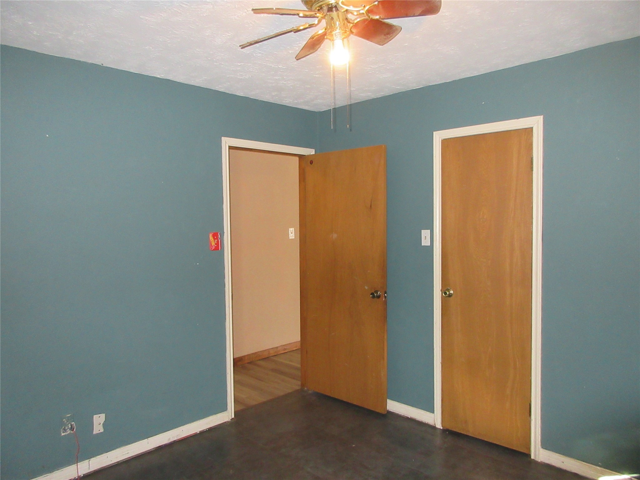 11931 Willis Waukegan Road Conroe, TX 77303 - Photo 15 of 20 Bedroom 2