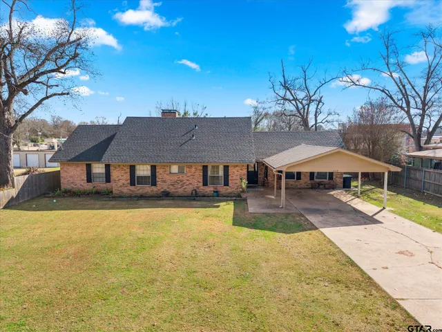 $319,000 | 337 Daingerfield Street, Pittsburg, TX 75686
