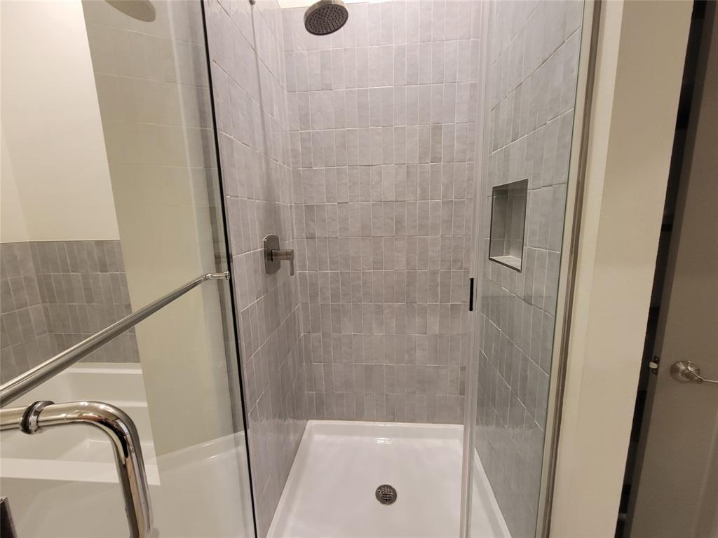 2700 Old Denton Road, Unit 1017 Carrollton, TX 75007 - Photo 11 of 16