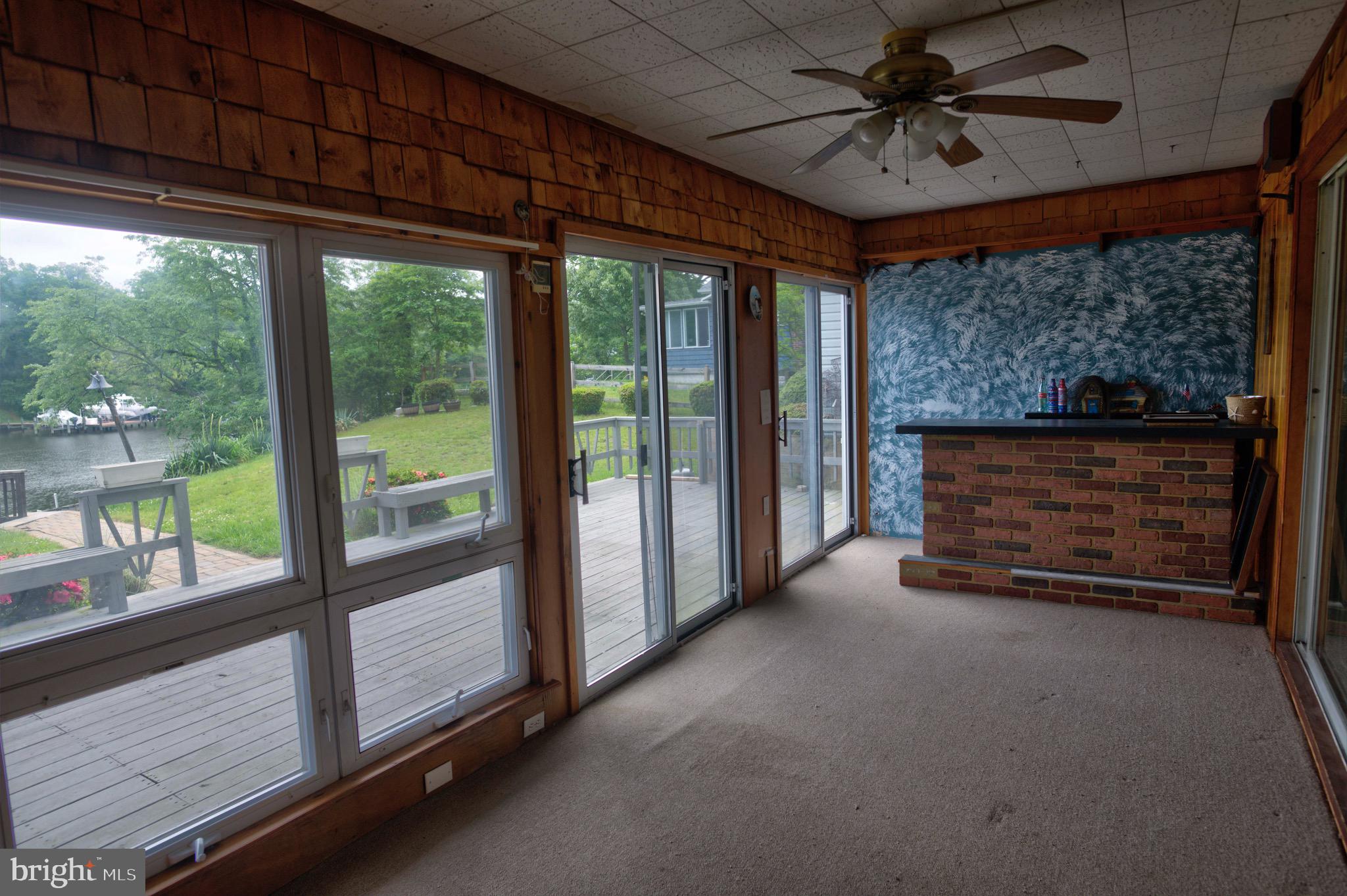 233 List Avenue Pasadena, MD 21146 - Photo 17 of 27 Lower unit sunroom