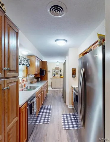 $379,900 | 7 Fisher Lane, Greenville, IL 62246